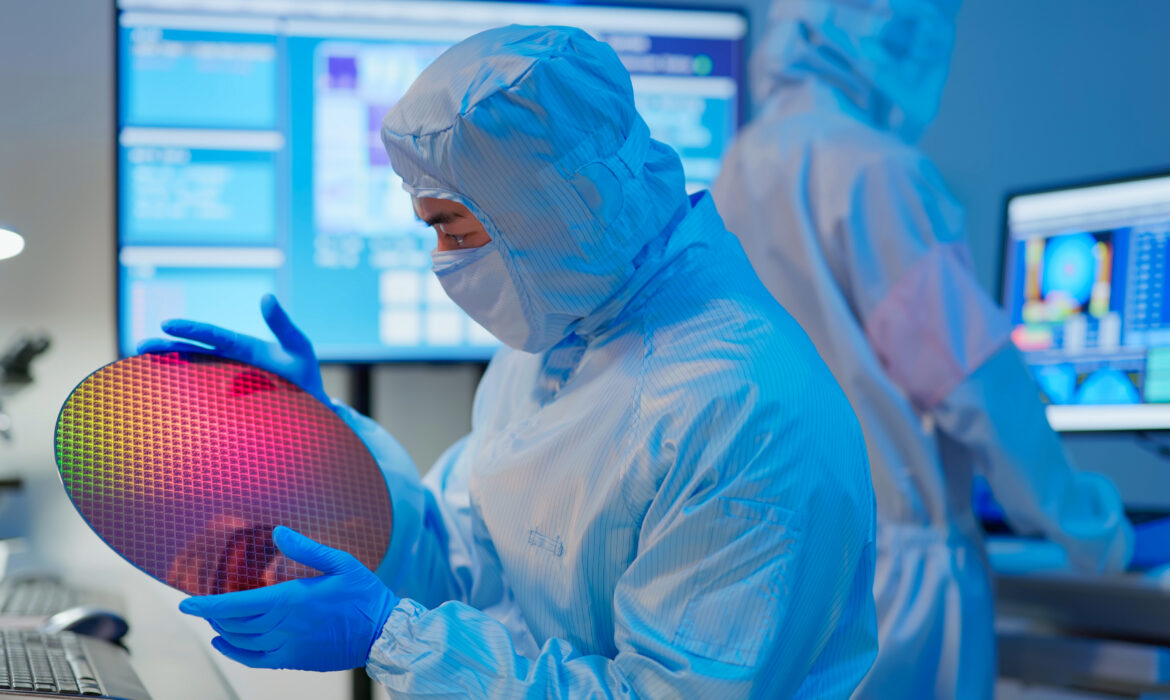 Tầm quan trọng của phát triển nhân lực bán dẫn và AI